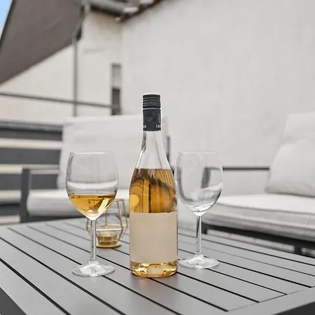 Ferienhaus Andernach Mit Garten Hunde Willkommen Grosse Terrasse