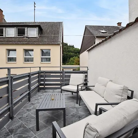 Daire Ferienhaus Andernach Mit Garten Hunde Willkommen Grosse Terrasse *