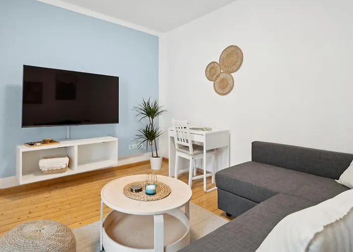 Daire Ferienhaus Andernach Mit Garten Hunde Willkommen Grosse Terrasse